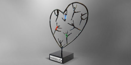 trophee-coeur-entreprise-metal-sculpture-france-slider