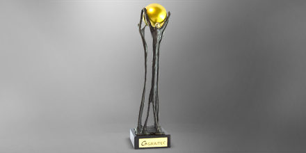 trophee-cooperation--metal-france-verre-gravure-slider1