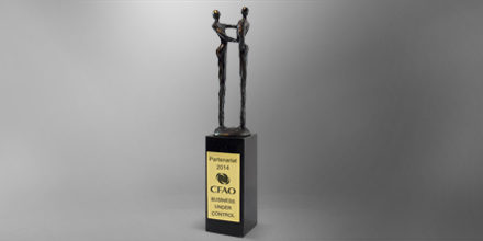 trophee-remerciement-metal-france-verre-gravure-slider1