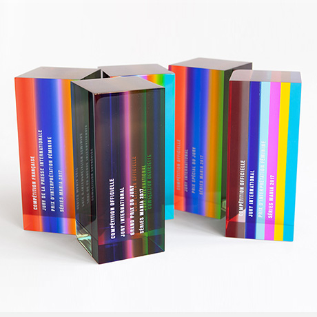 Trophée-plexiglas-marquage-impression-couleur-forumdesimages
