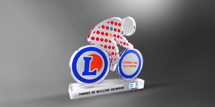 Trophee-surmesure-plexi-altuglass-ELeclerc-marquage-socles-gravure laser--slider