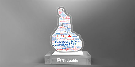 Trophee-surmesure-plexi-altuglassAirliquide-marquage-socles-gravure laser-slider001