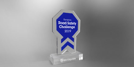 Trophee-surmesure-plexi-altuglass-airliquidesafety-marquage-socles-gravure laserzoom-slider